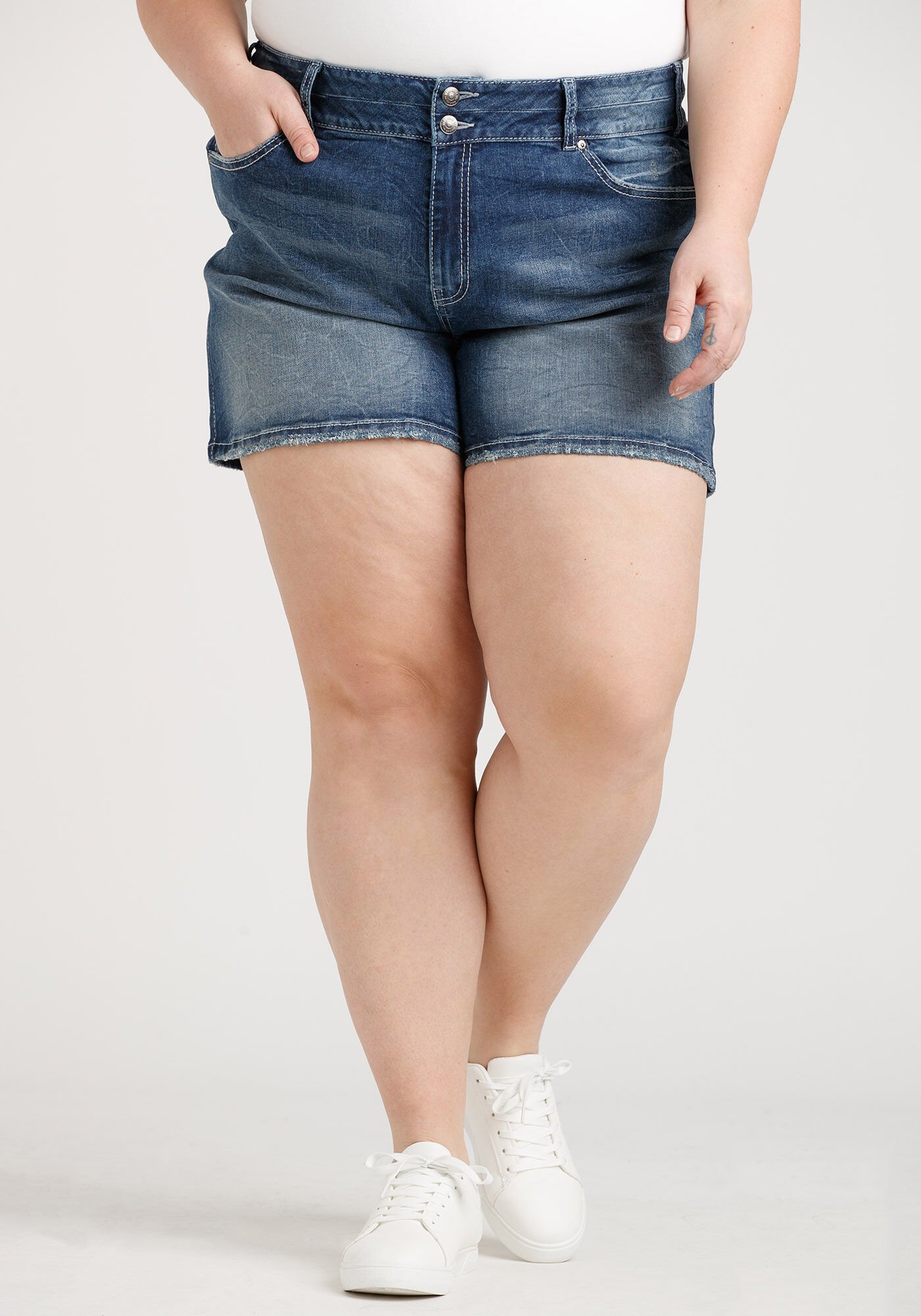 Women's shorts with deals back flap pockets