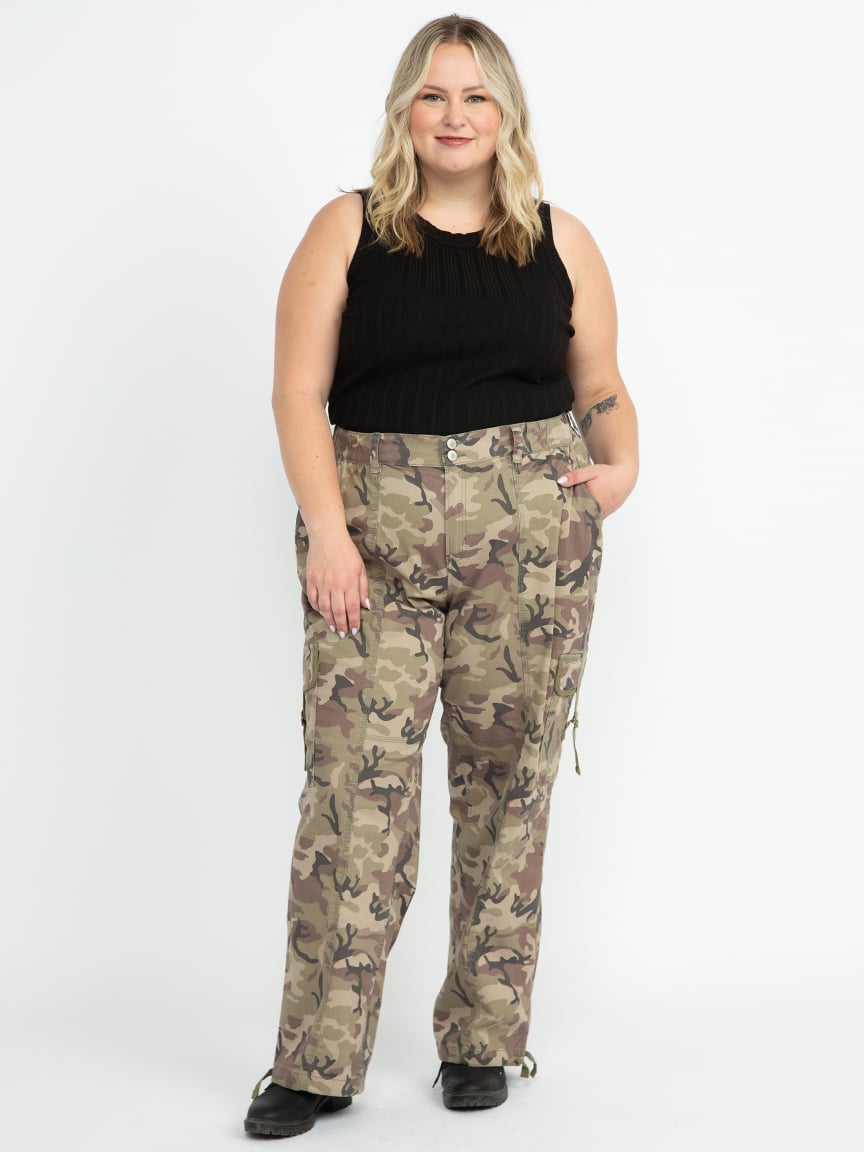 Women's Plus 2 Button Camo Baggy Cargo Pants