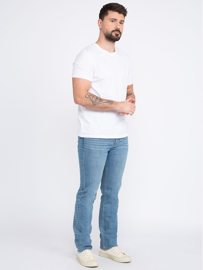 Men's Light Wash Relaxed Slim Jeans