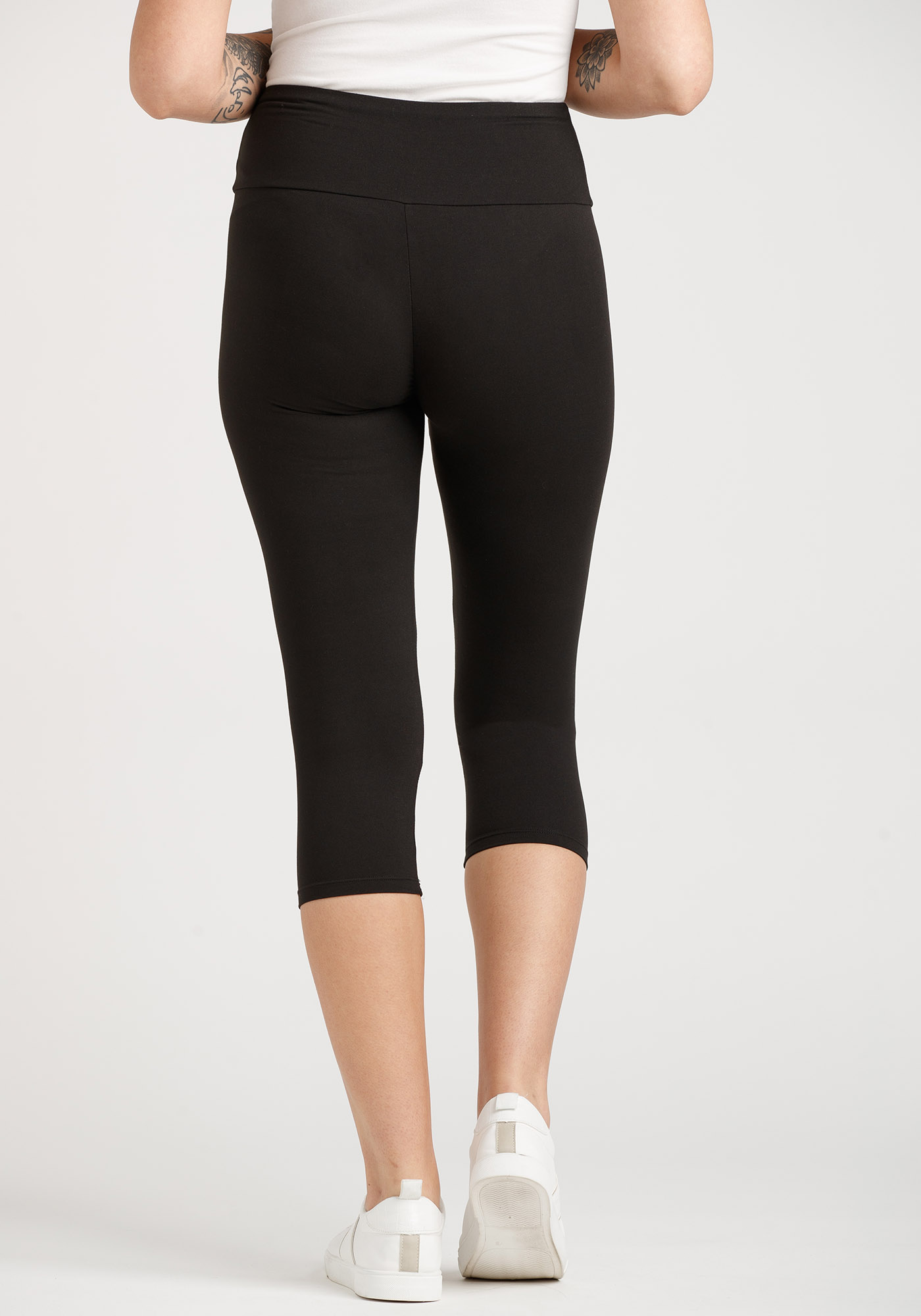 Women s High Waist Capri Legging Warehouse One