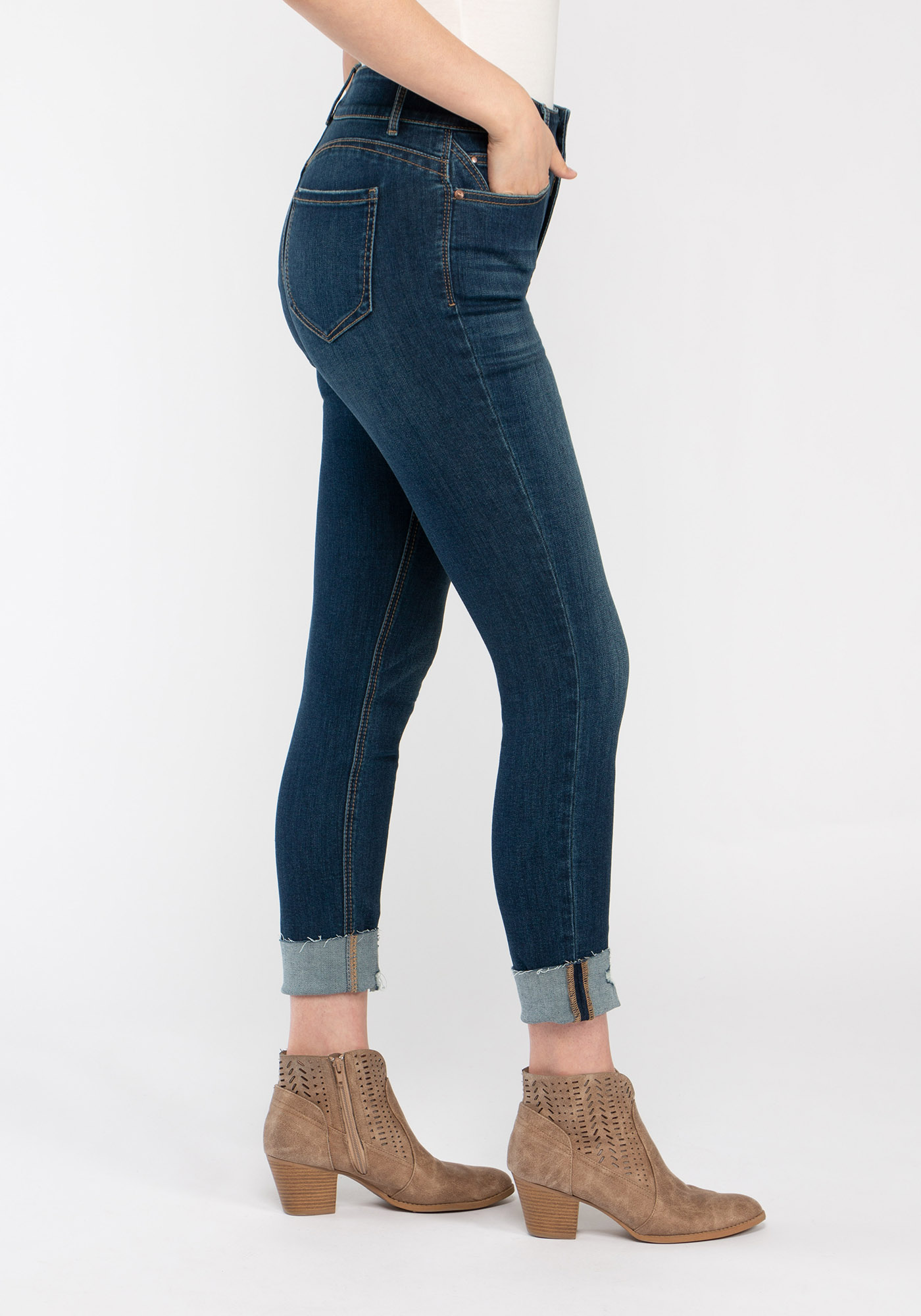 Women's 2 Button High Rise Cuffed Skinny Crop