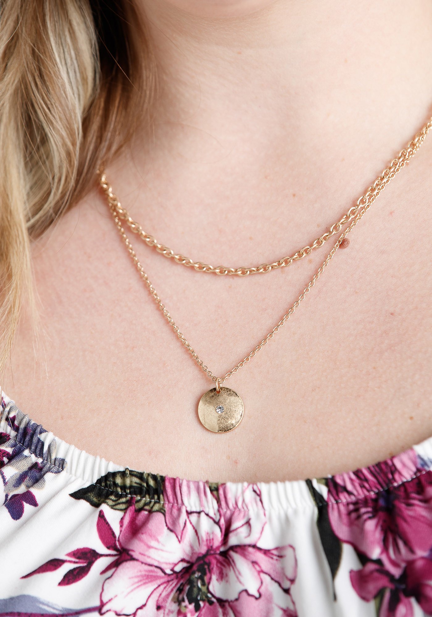 Disc Pendant Layered Chain Necklace