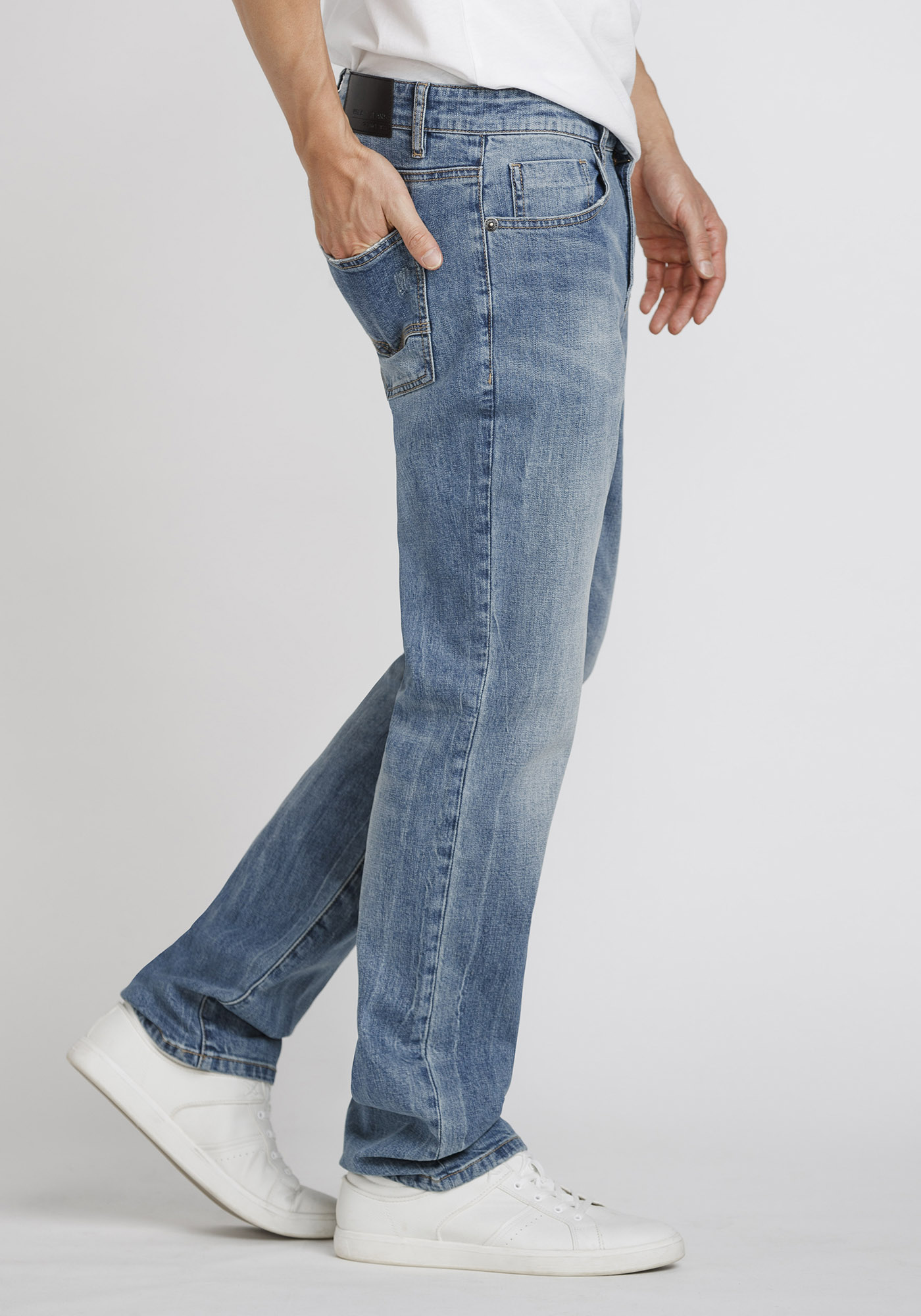 Men's Light Wash Slim Straight Jeans