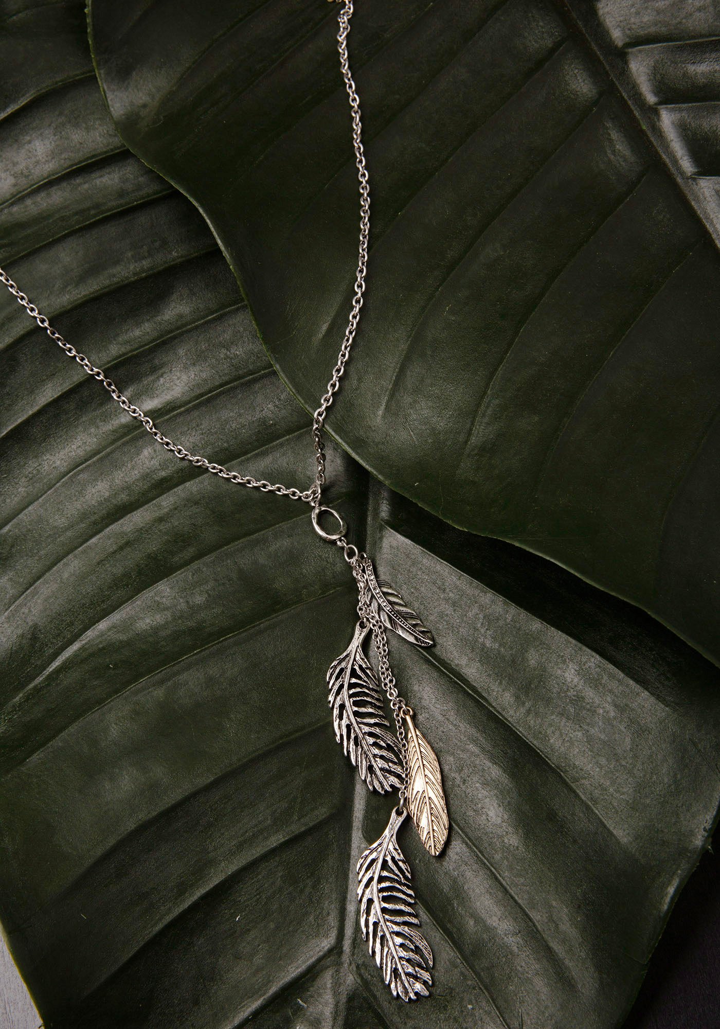 Women's 3-Leaf Necklace