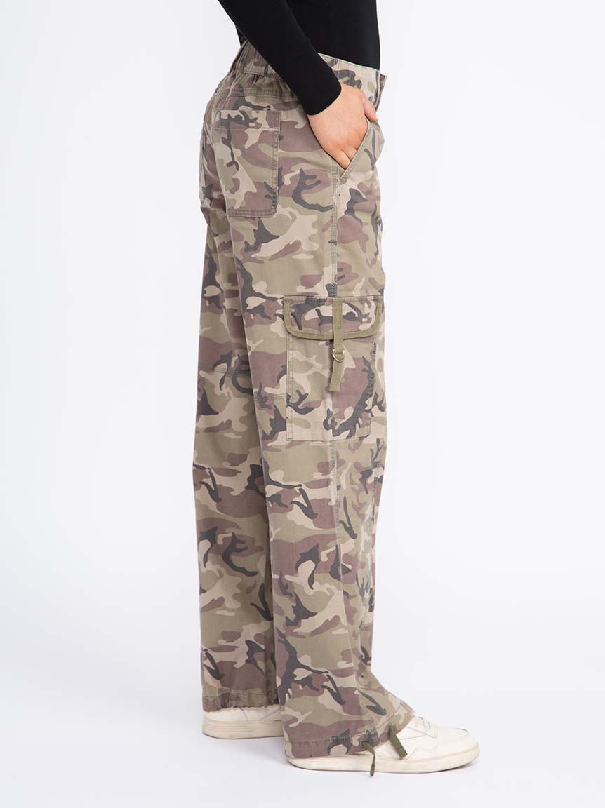 Women's 2 Button Camo Baggy Cargo Pants