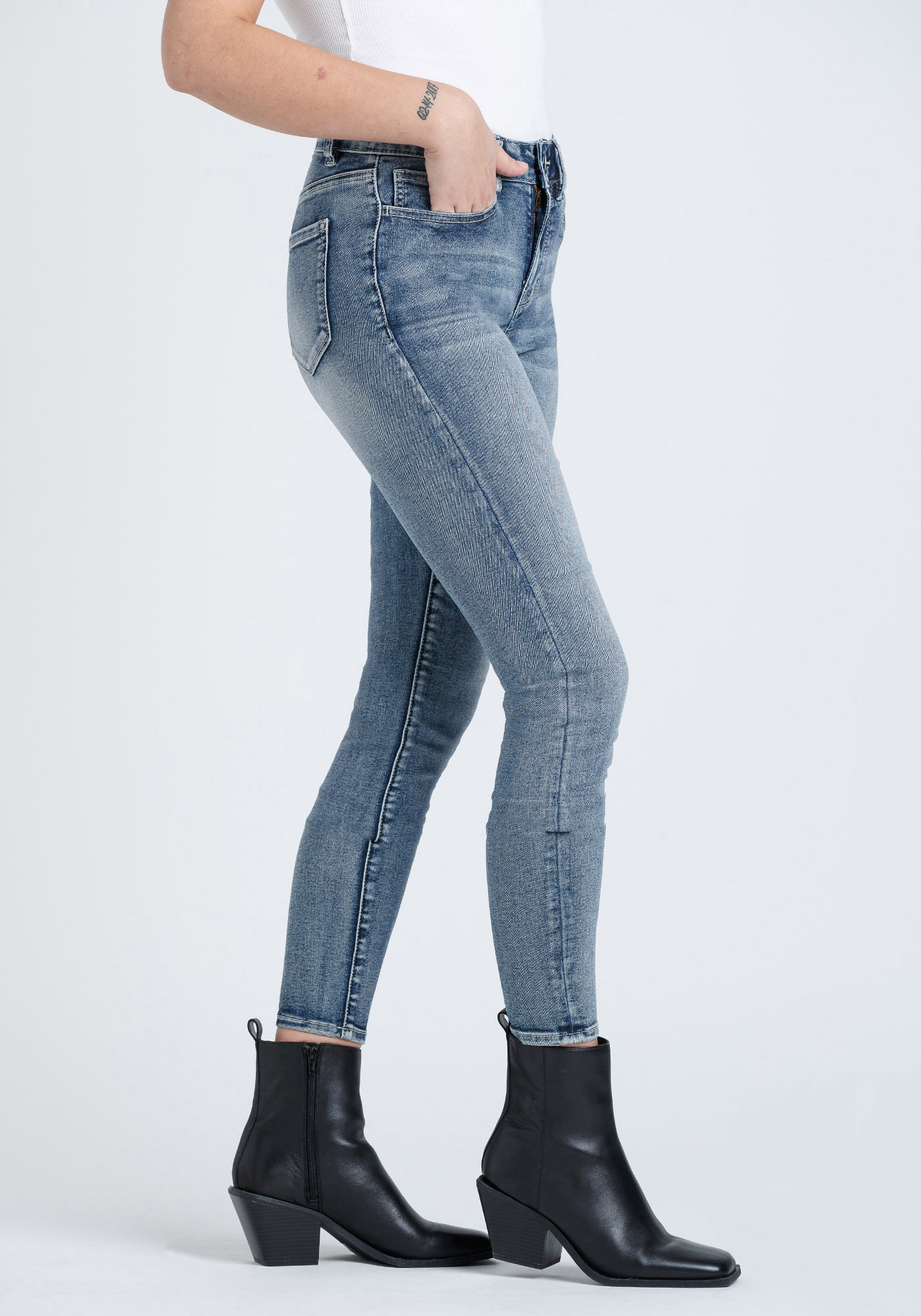 Women's Skinny Jeans